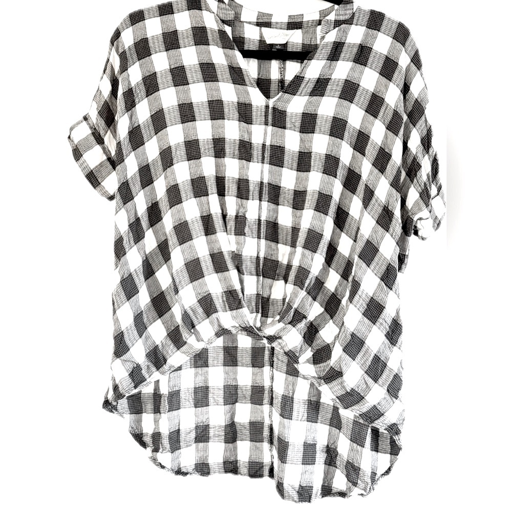 5/$25 Universal Thread Blouse GUC